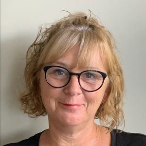 Meet your Posher, Josee